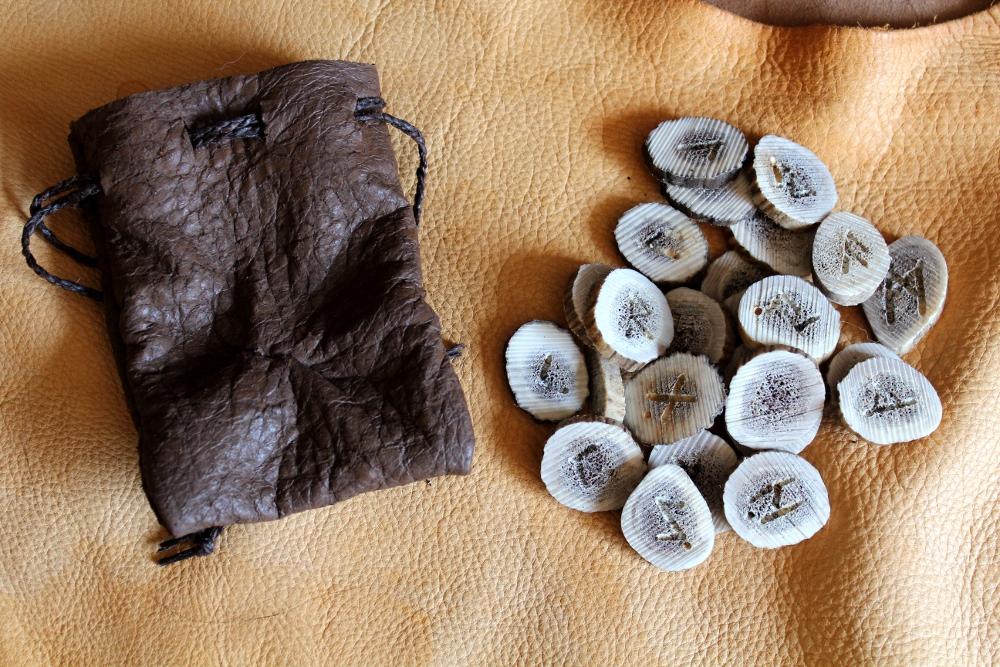 Fallow deer antler rune set