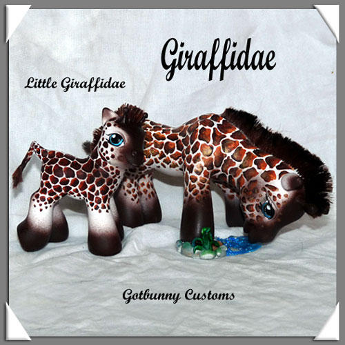 Giraffidae and Baby by gotbunny