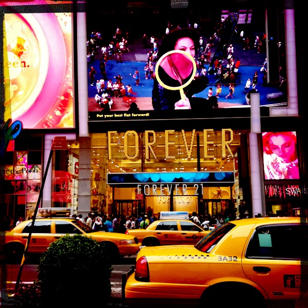 Forever 21 In Times Square by emptyyeyes on DeviantArt