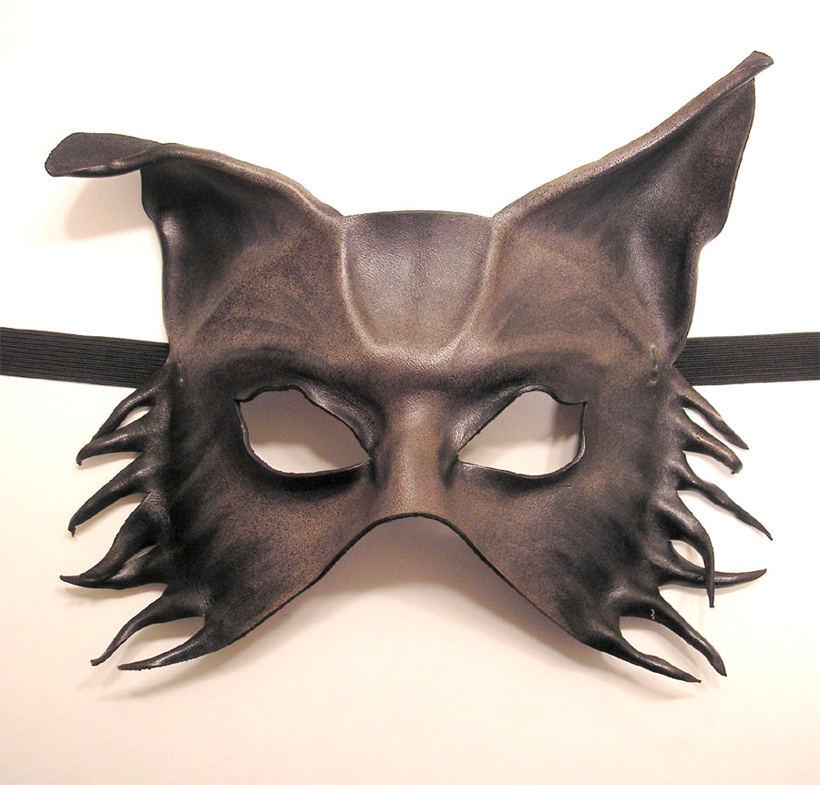 Gnarly Old Wolf Leather Mask