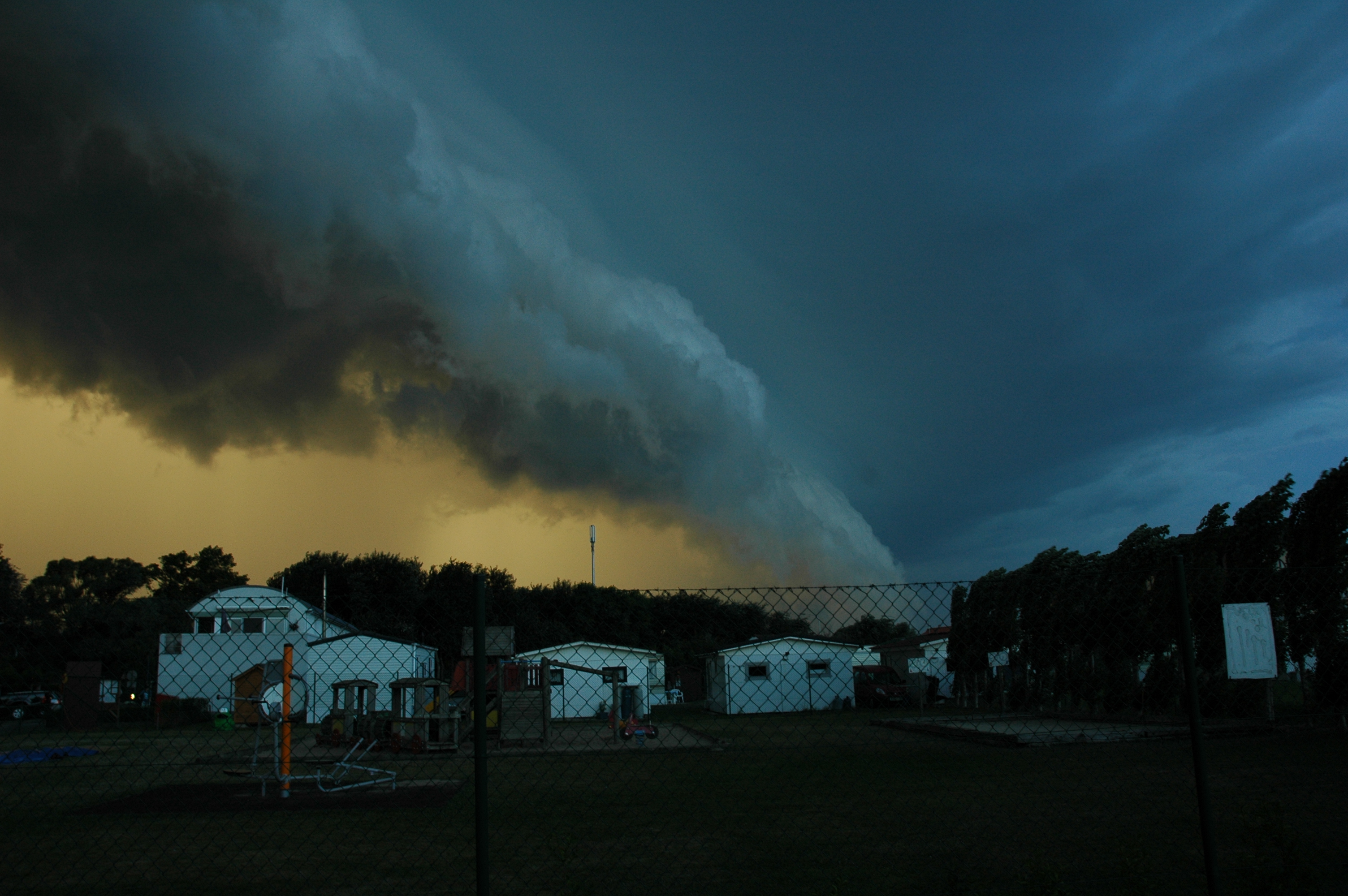 strange weather phenomenon