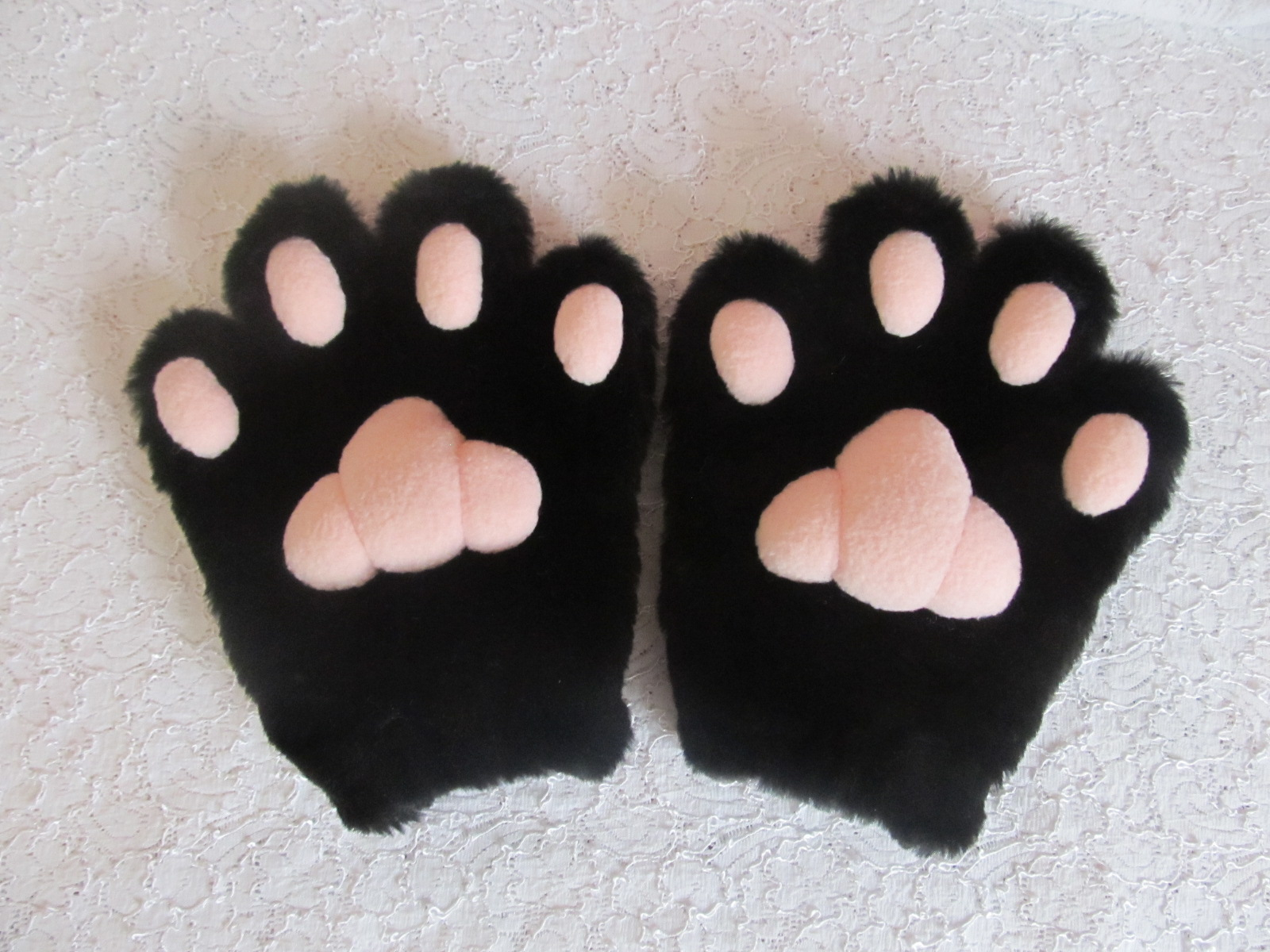 Neko Paws by NyaSkory on DeviantArt