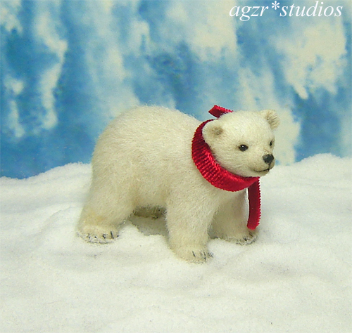 Ooak 1:12 Polar Bear Cub Furred Handsculpted