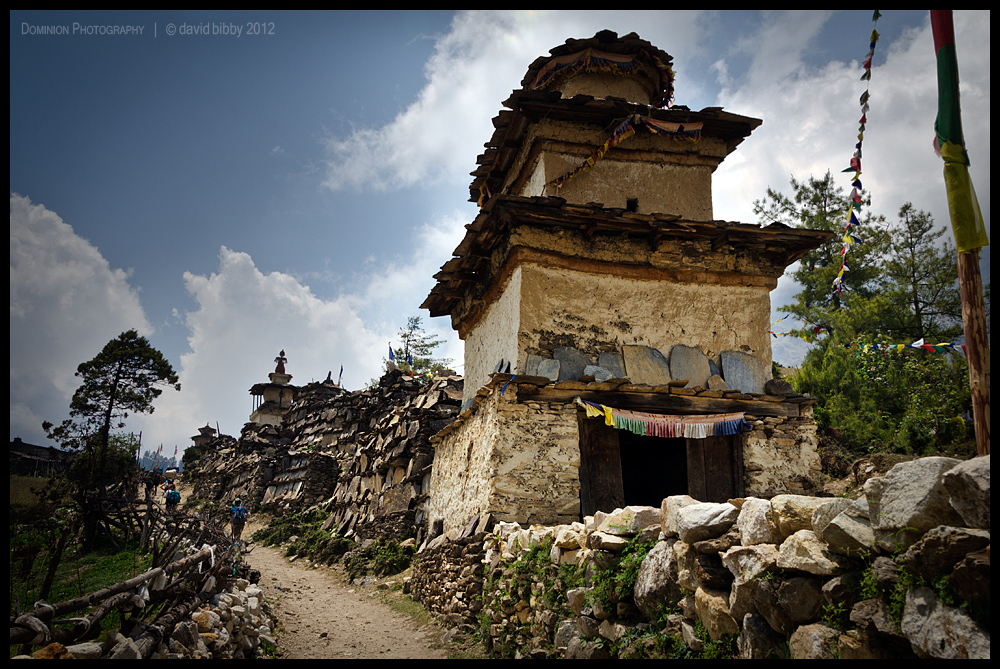 Kani and mani walls at Lho