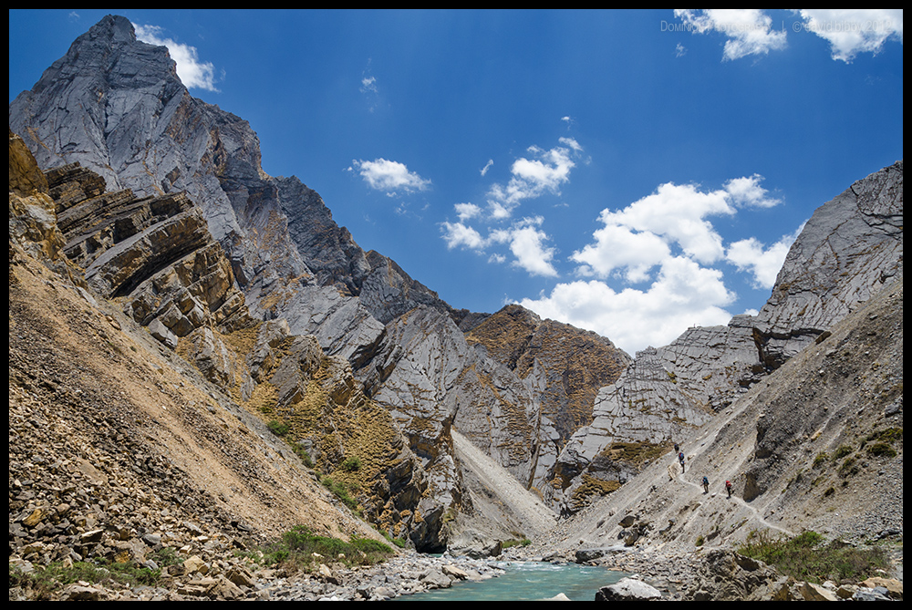 High trail to cave tunnel