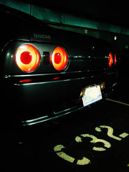 R32 1