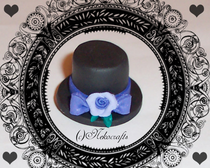 Top hat hair pin