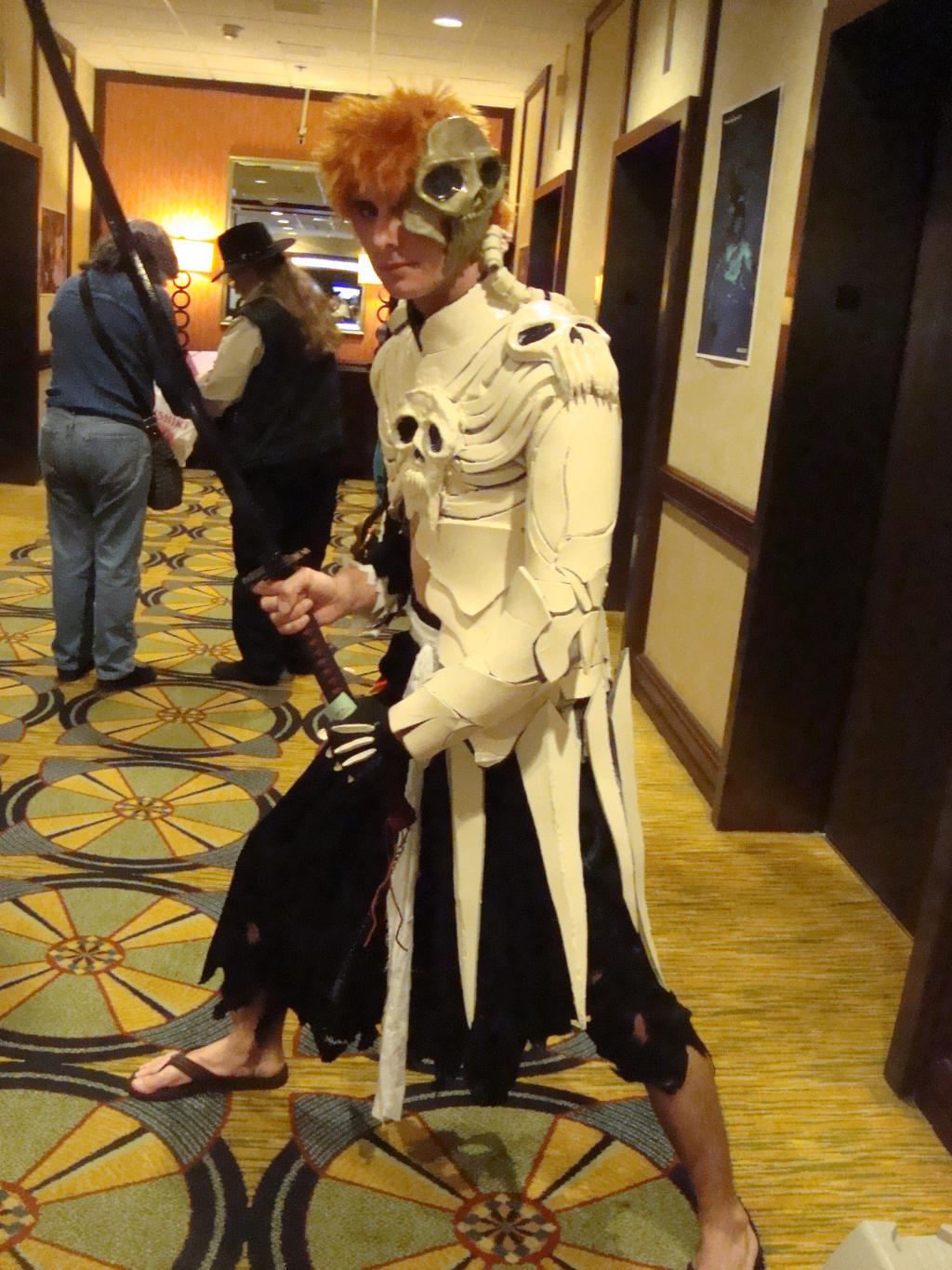 Skull-clad Ichigo Kurosaki cosplayer by Kamari-Inuzuka on DeviantArt Skull-clad Ichigo Kurosaki cosplayer by Kamari-Inuzuka on DeviantArt