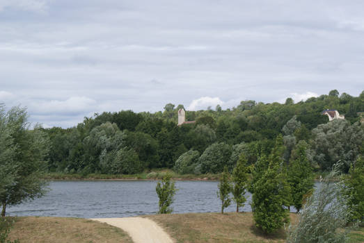 Road to the lake