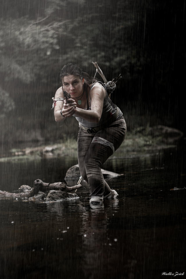 Cosplay - Page 14 Tomb_raider__2015__1_by_deltacode_dez1evl-fullview.jpg?token=eyJ0eXAiOiJKV1QiLCJhbGciOiJIUzI1NiJ9.eyJzdWIiOiJ1cm46YXBwOjdlMGQxODg5ODIyNjQzNzNhNWYwZDQxNWVhMGQyNmUwIiwiaXNzIjoidXJuOmFwcDo3ZTBkMTg4OTgyMjY0MzczYTVmMGQ0MTVlYTBkMjZlMCIsIm9iaiI6W1t7ImhlaWdodCI6Ijw9MTkyMCIsInBhdGgiOiJcL2ZcLzZmMDI4YWU3LWQ2NWItNDI1MC1hNjM3LWI2ZWJjOWVlYWM3Y1wvZGV6MWV2bC1mZjcwMDk5YS0wZDNmLTQxNzUtODc2ZS0yMDU5NjRjNjk1NWYuanBnIiwid2lkdGgiOiI8PTEyODAifV1dLCJhdWQiOlsidXJuOnNlcnZpY2U6aW1hZ2Uub3BlcmF0aW9ucyJdfQ