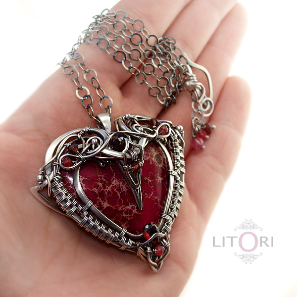 RED DESIRE - silver heart pendant