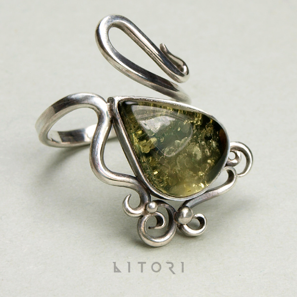 ESTILAM silver ring, green amber