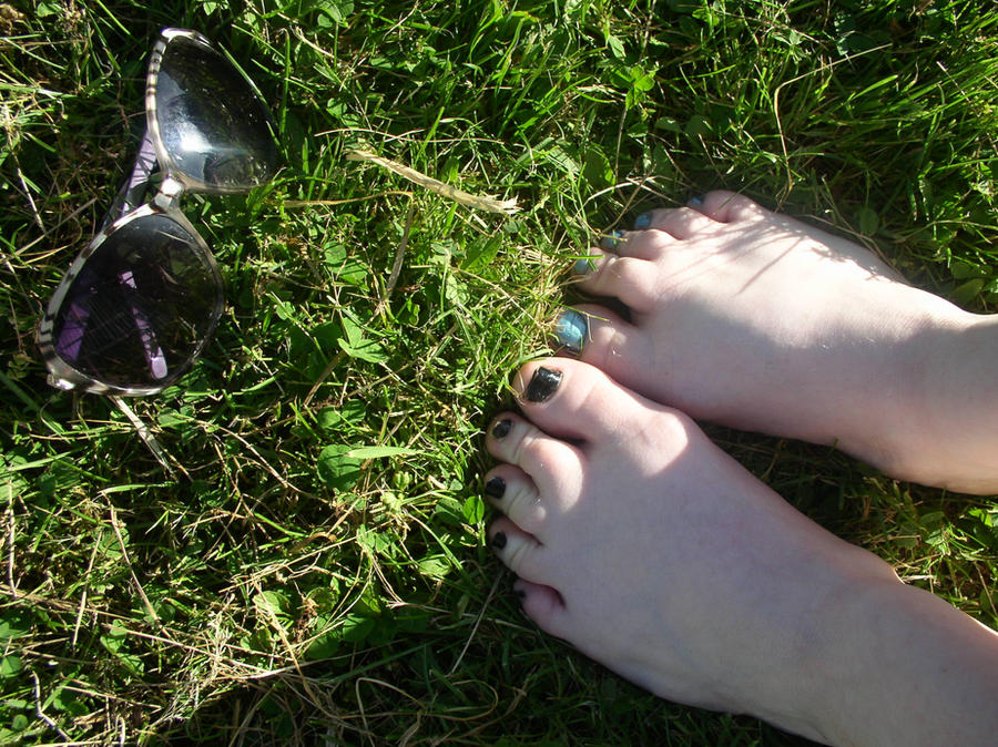 Summer Rpm Feet Summer Time Feet. by ayano1215 on DeviantArt