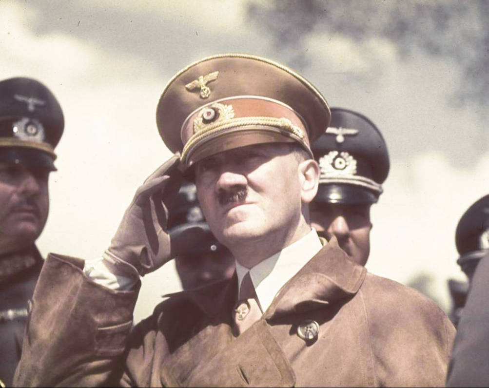 Фашистская германия годы. Адольф Гитлер 1941. Германия Адольф Гитлер. Третий Рейх в цвете Адольф Гитлер. Адольф Гитлер и нацисты.