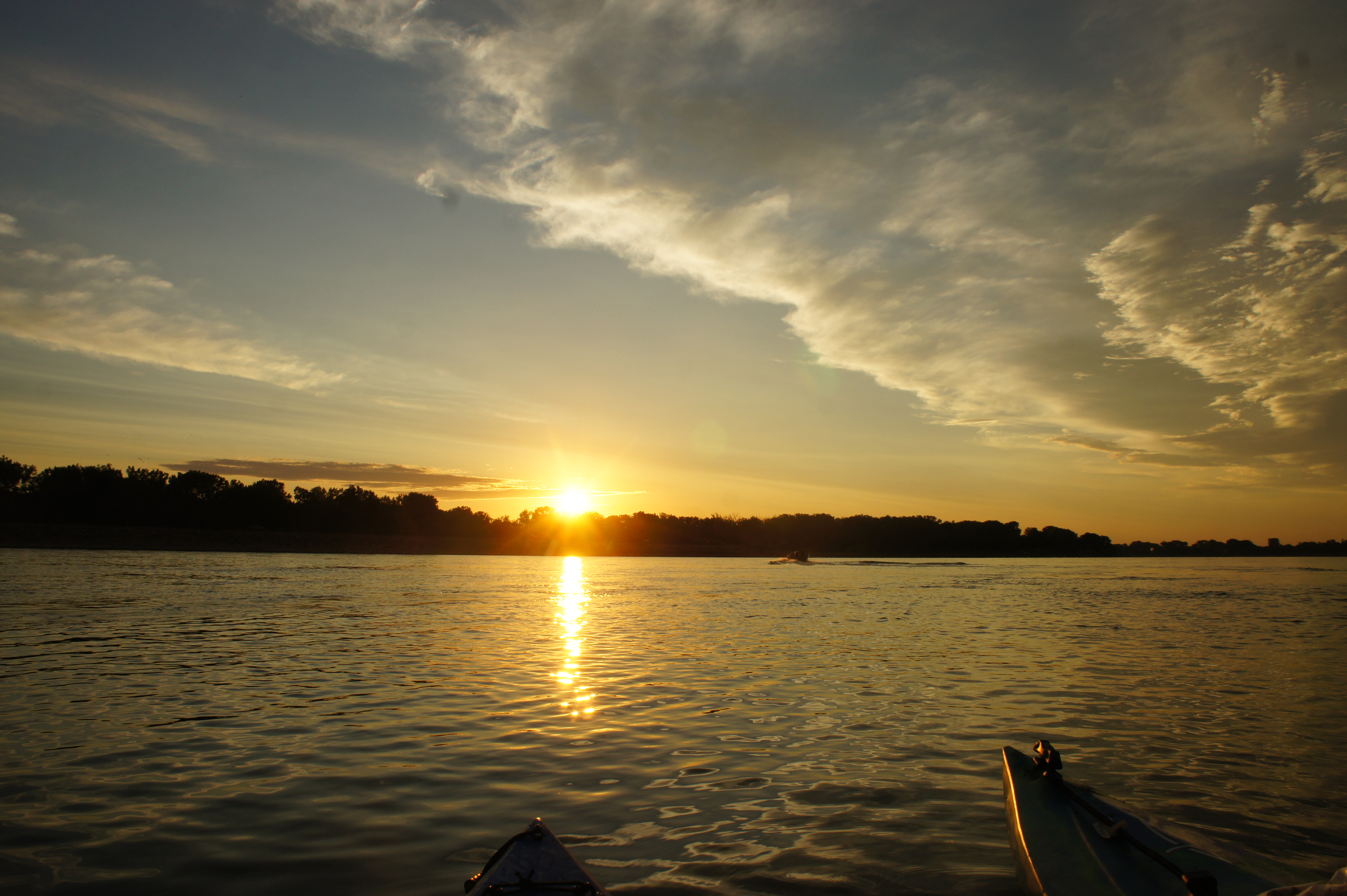 Old Muddy Sunrise