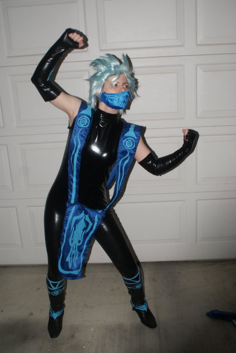 Frost Cosplay MK pic 2