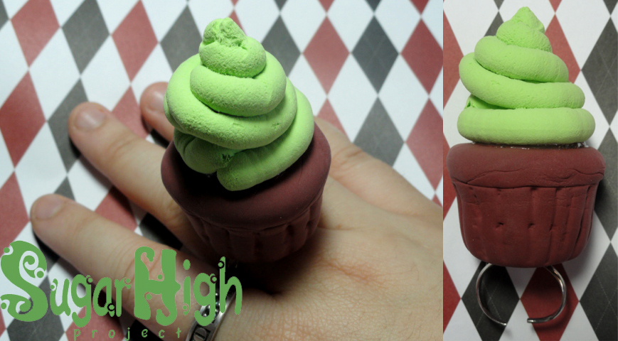 Big A$$ Cupcake Ring