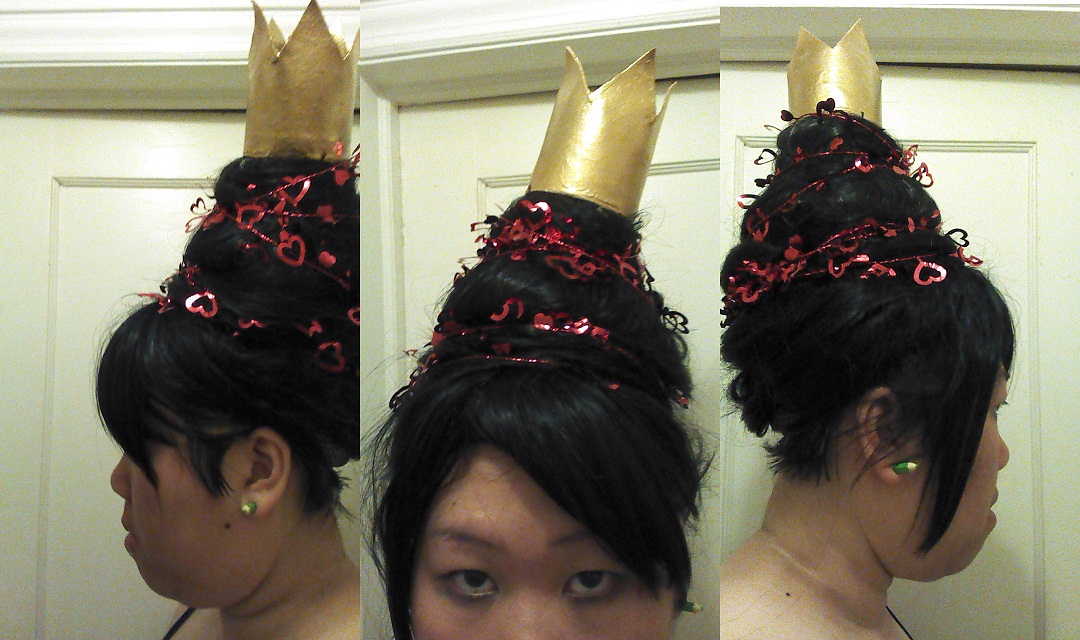 Red Queen wig and crown