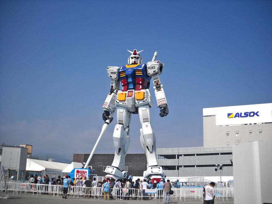 Про огромный робот. Статуя Гандама в Японии. Статуя ГАНДАМ В Токио. Робот ГАНДАМ В Токио. Гигантский робот ГАНДАМ — Токио, Япония.