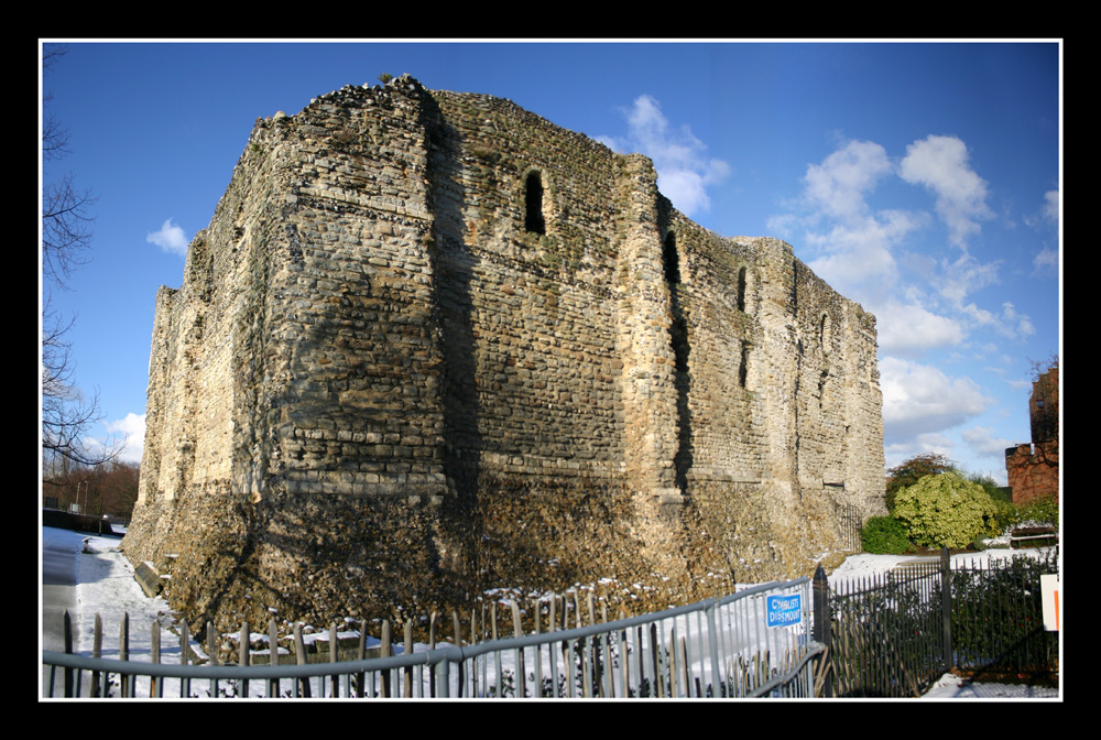 UK 36 - Canterbury Castle 01