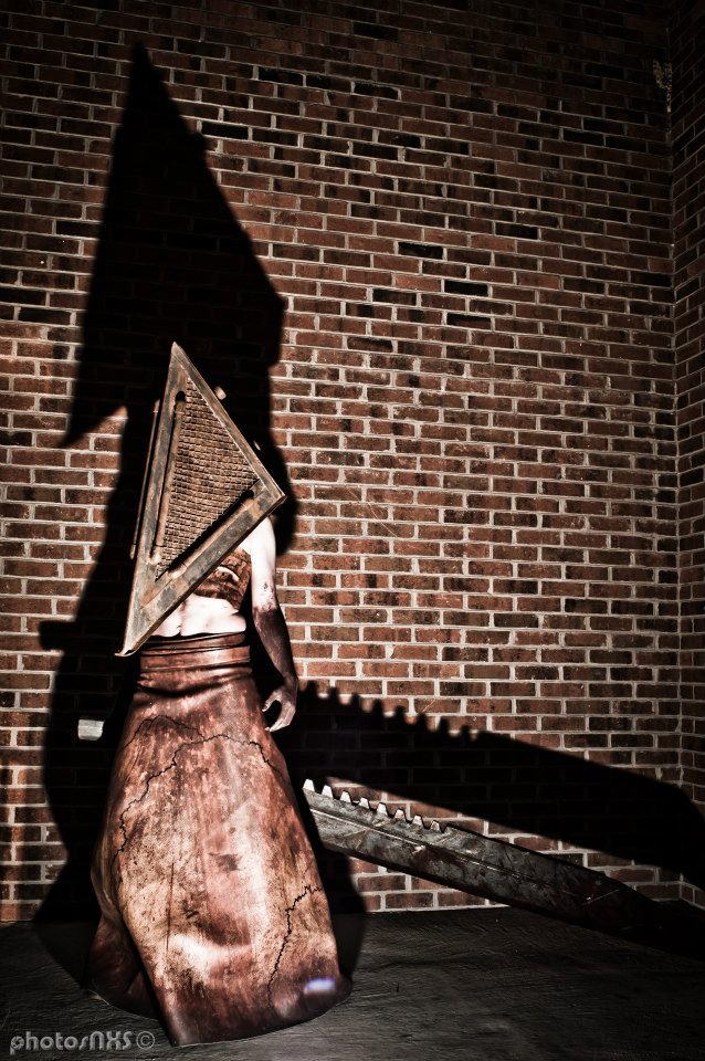 Pyramid Head Con Shoot 6