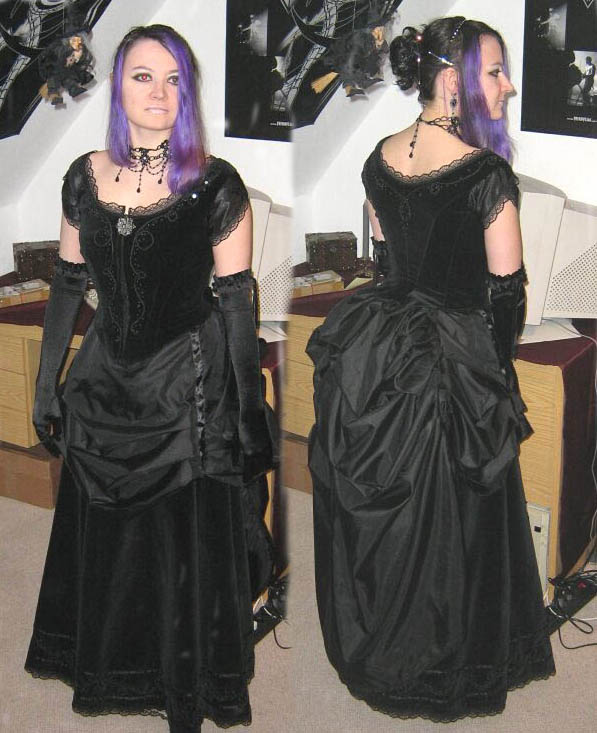 Stahlrose - Widow's Ballgown