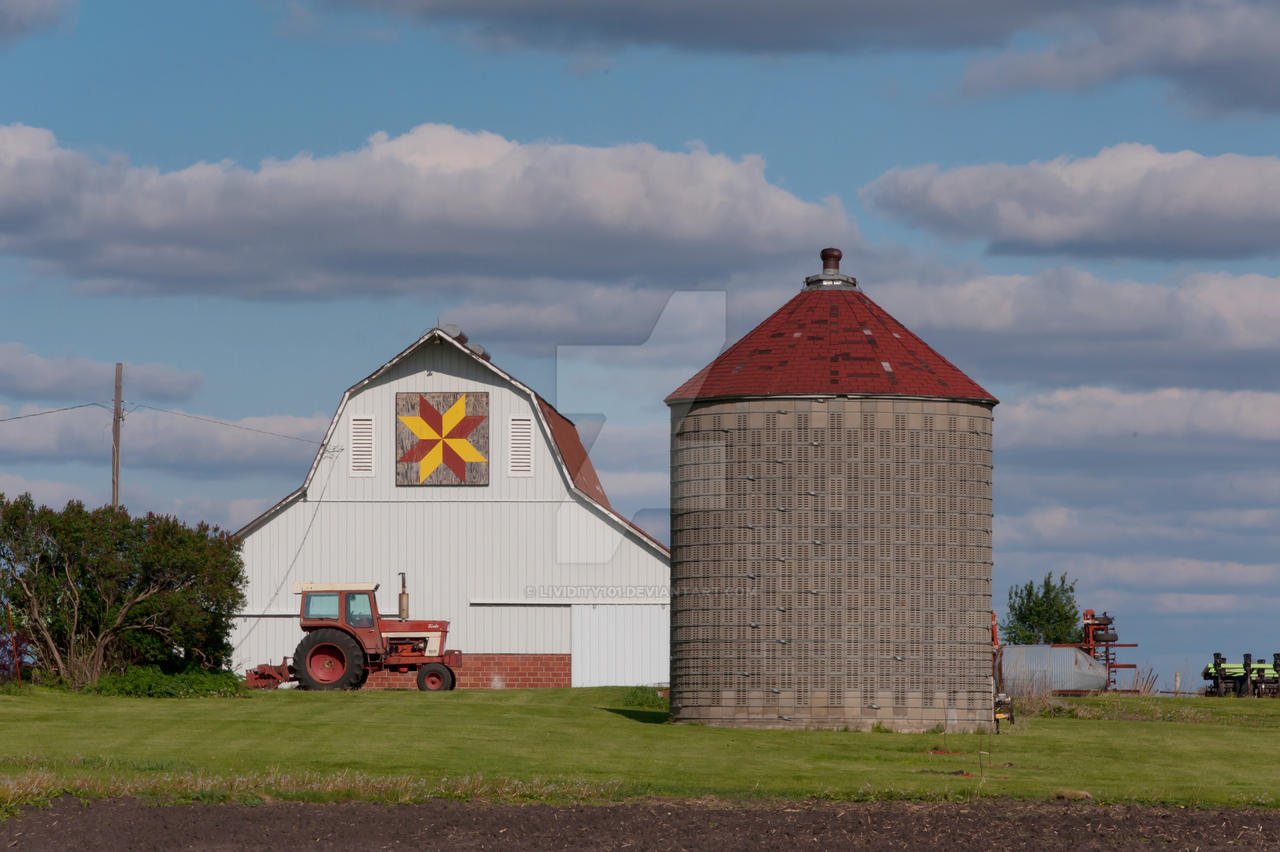 Patchwork Quilt Piece Barn