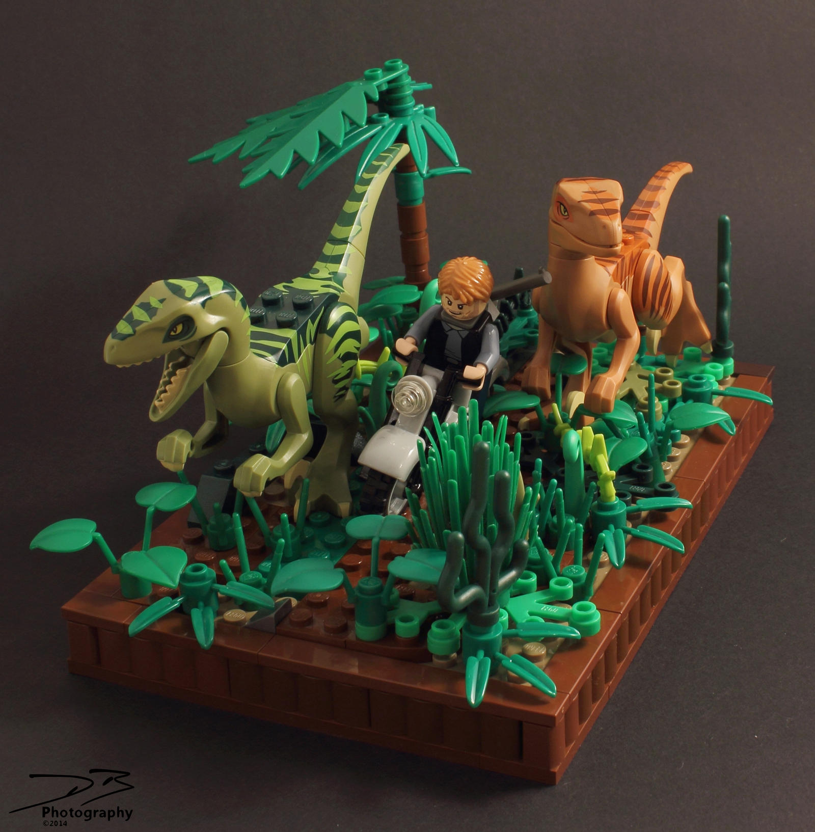 Lego Raptor Riding Jurassic World - Riding with Raptors (Lego) by DB81 on DeviantArt