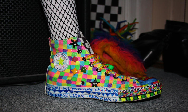 Rainbow converse 5