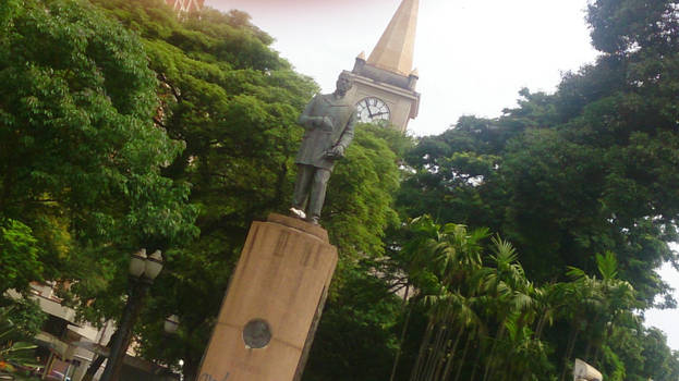 Monumento a Luiz de Queiroz - 2