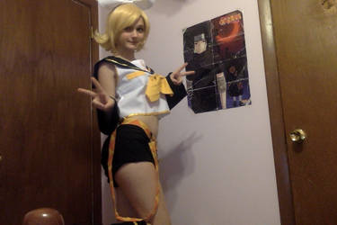 Rin Kagamine Cosplay