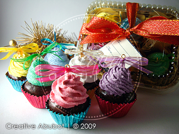 Mini Cupcake Ornaments 03