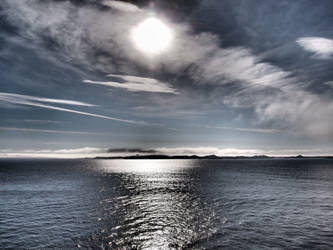 Greenland's sun, sky and sea by bellaricca