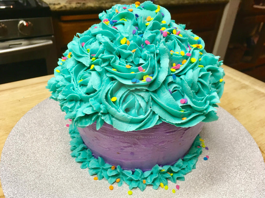 Price This Cake with Me: Giant Cupcake Edition