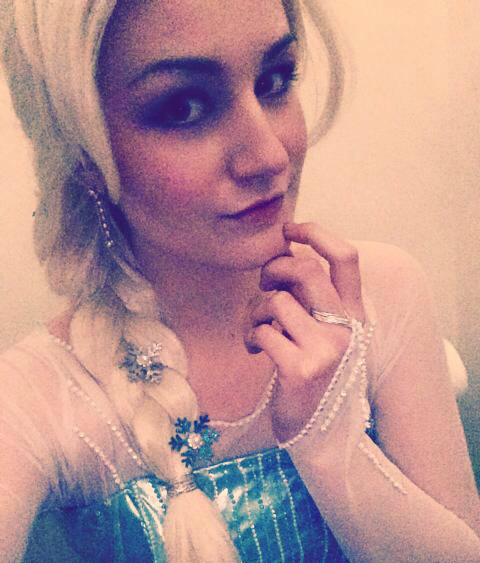 Elsa Selfie