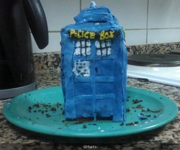 Homemade TARDIS cake - 1