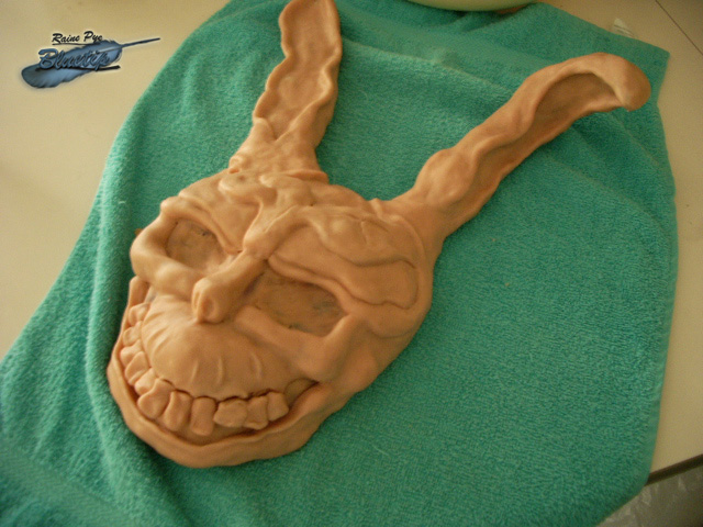 Frank The Bunny Mask 04