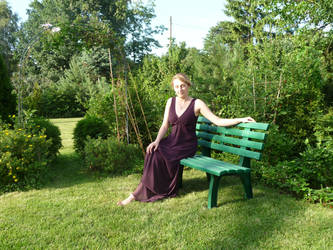 lady - garden bench 2