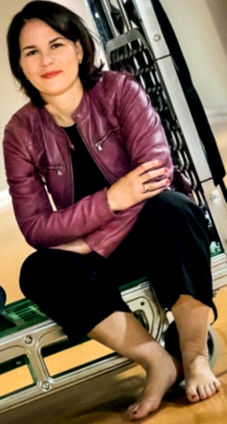 Annalena Baerbock Xoridndlshna9m Frauenmentoring Im Bundestag By annalena-baerbock-xoridndlshna9m-frauenmentoring-im-bundestag-by