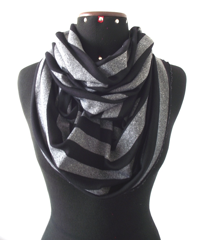 Scarf in Cotton Jersey - Infinity - Black Grey Str