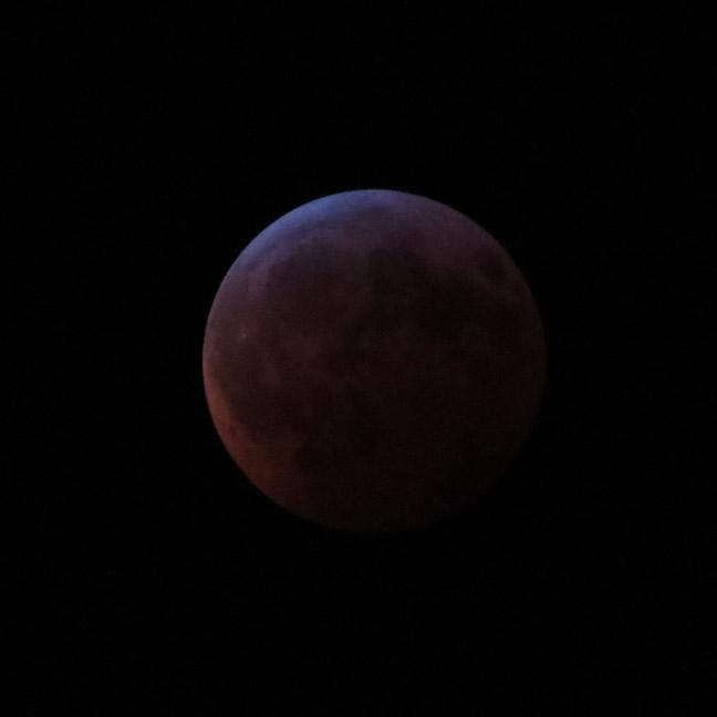Blood Moon Eclipse by NPlusPlus