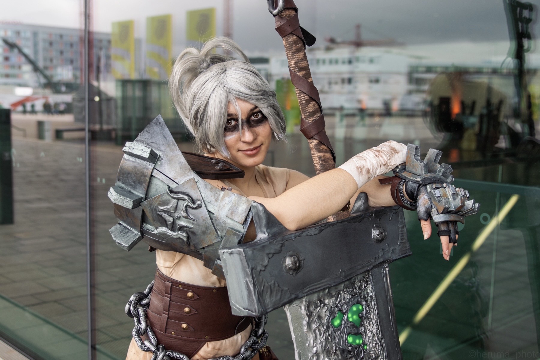 lol riven cosplay