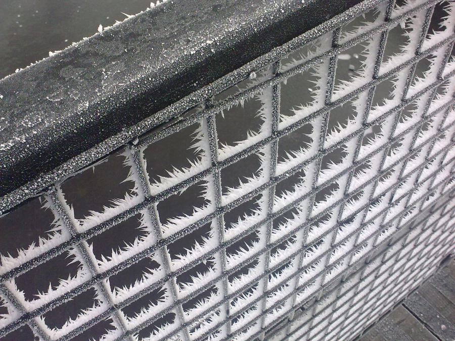 icy railing by justracer on DeviantArt