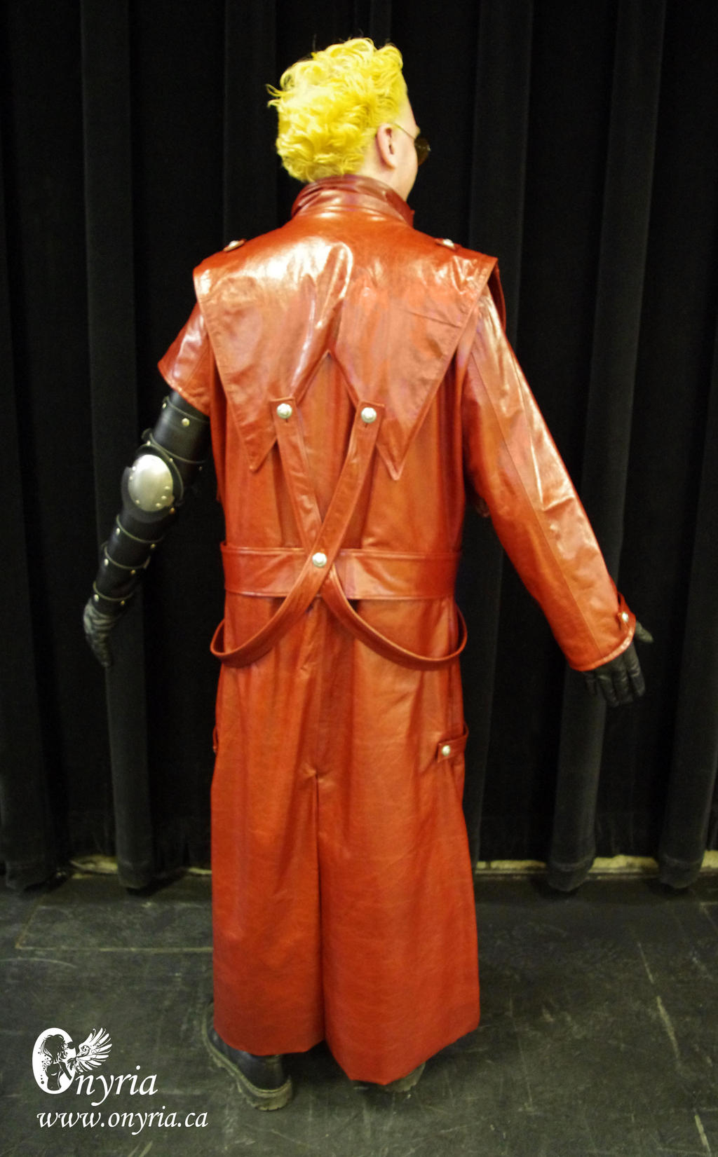 Vash the Stampede Cosplay - Back