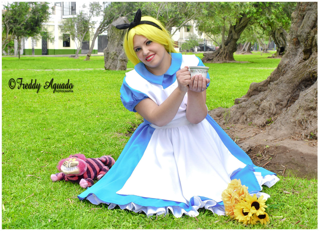 Alice In Wonderland By Sabrina200415 On Deviantart Alice In Wonderland By Sabrina200415 On Deviantart