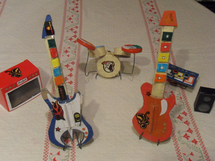 Guitar hero made at home-Band hero