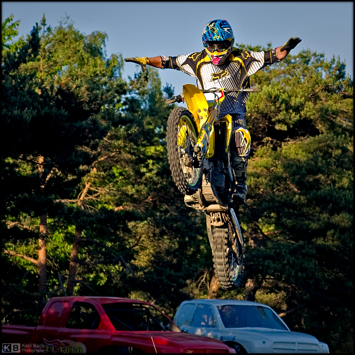 Look Mommy! No Hands!