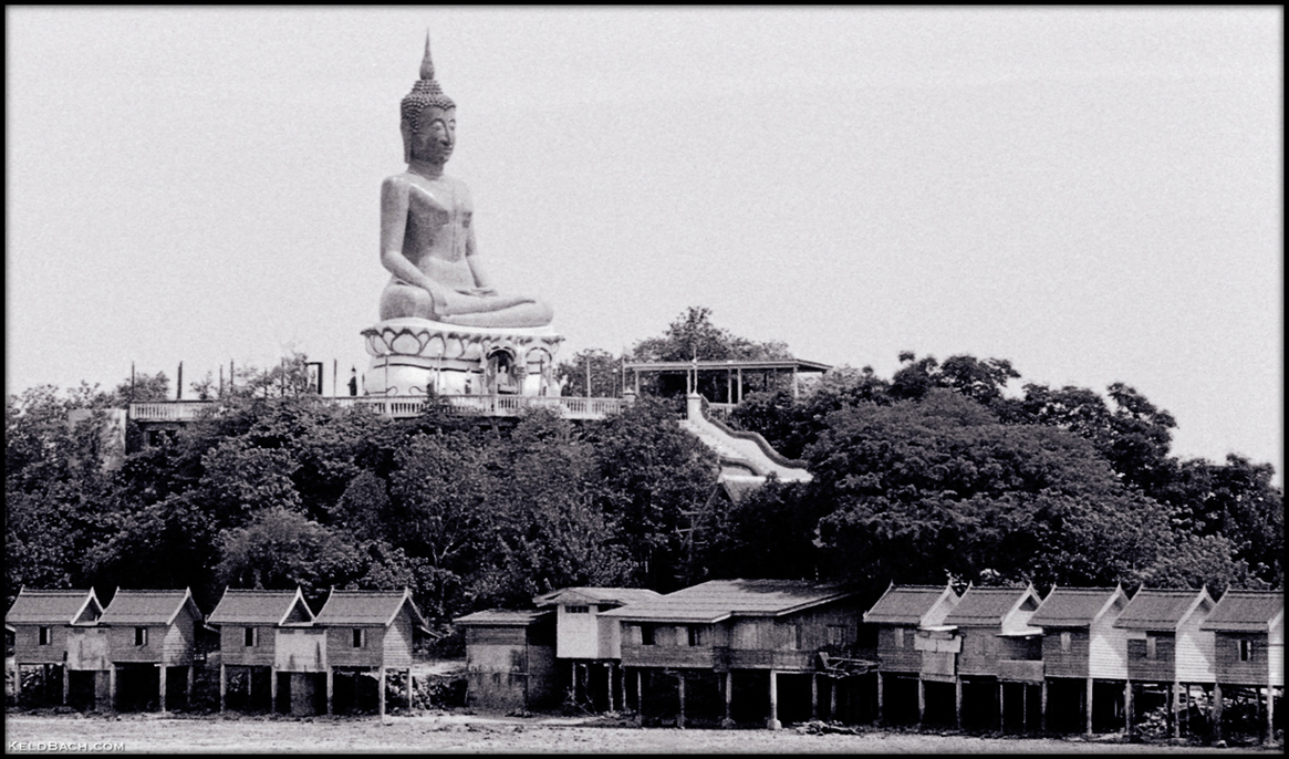Big Buddha at Wat Phra Yai
