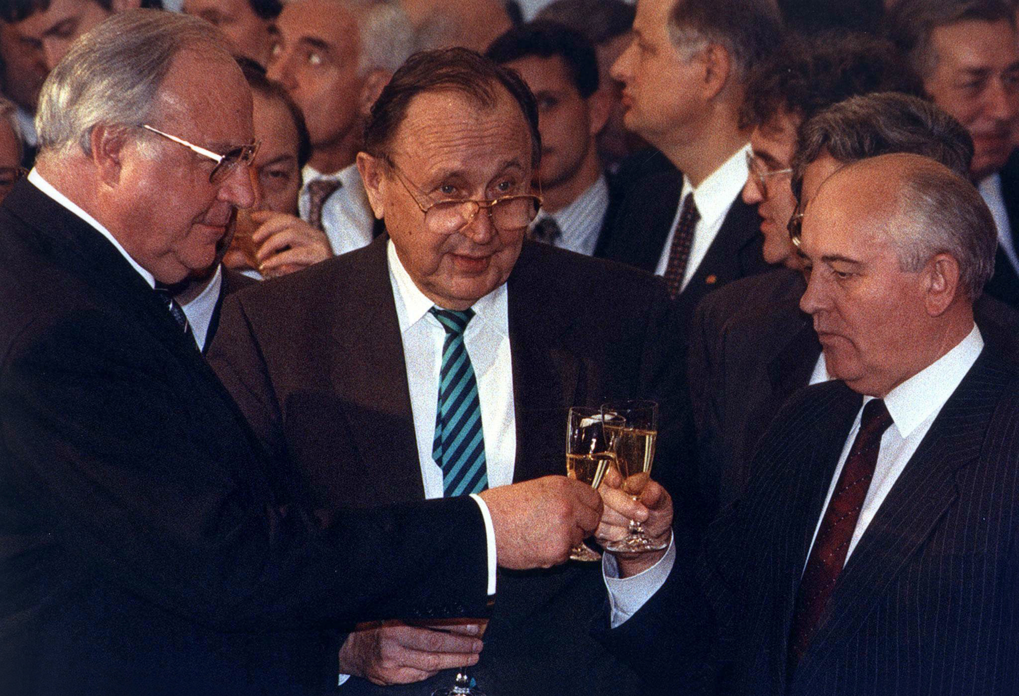 Document Confirms US Told Russia NATO Won't Expand