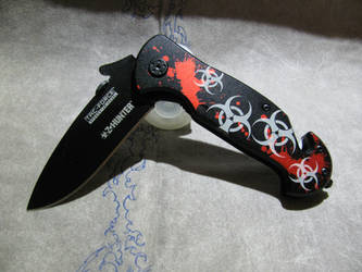 Bio-Hazard Zombie Hunter Rescue Knife